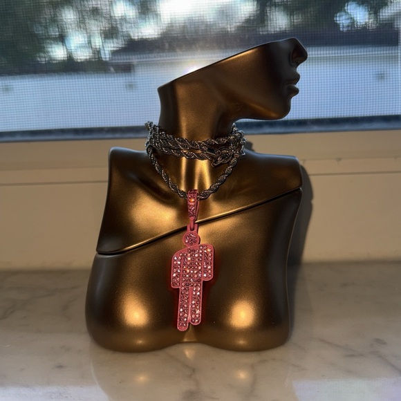 Billie Eilish Blohsh Necklace - Picture 9 of 13